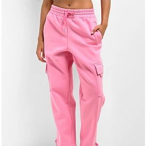 Pink cargo sweats worn once, super heavy and warm size XS